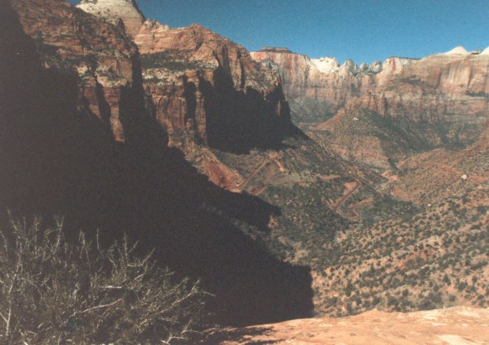 ../Images/081.Zion Canjon.jpg